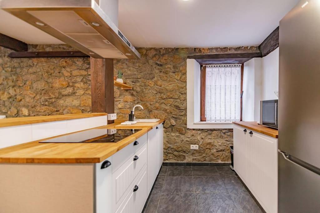 Precioso Piso Estilo Rustico A 10 Min De Santander Camargo Exterior foto